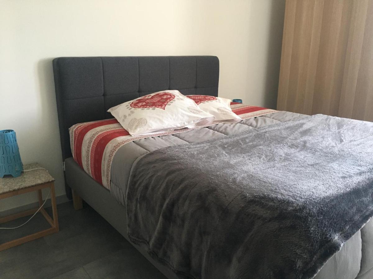Appartement T2 Independant Dans Maison Pugny-Chatenod Exterior photo